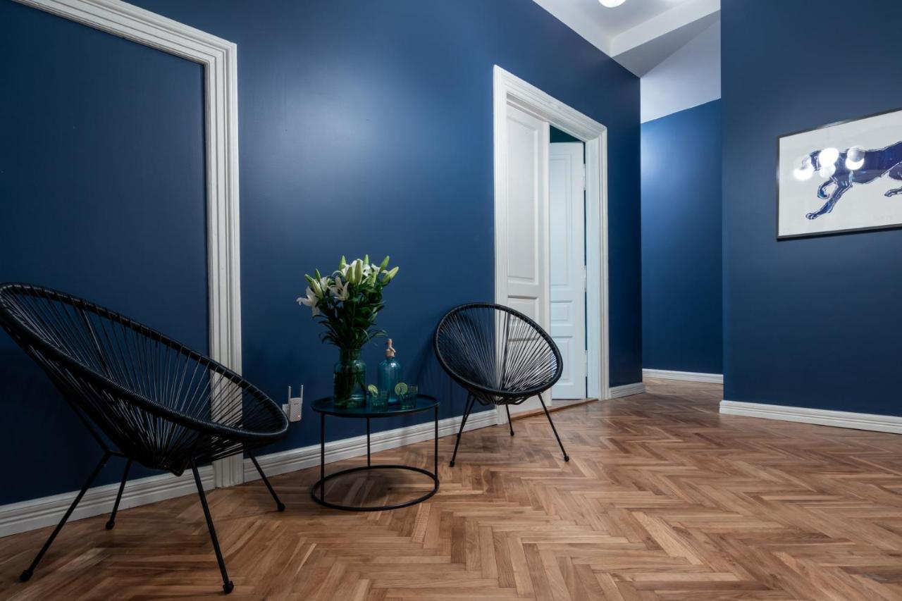 Barbacan Suites - Old Town Apartments - By Upstairs Krasków Εξωτερικό φωτογραφία