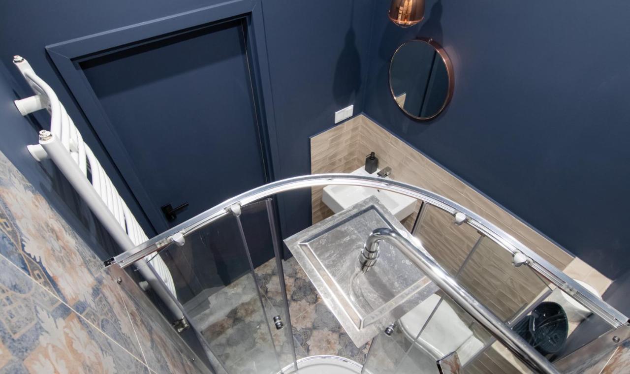 Barbacan Suites - Old Town Apartments - By Upstairs Krasków Εξωτερικό φωτογραφία