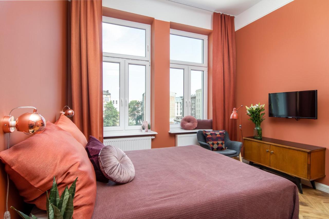 Barbacan Suites - Old Town Apartments - By Upstairs Krasków Εξωτερικό φωτογραφία