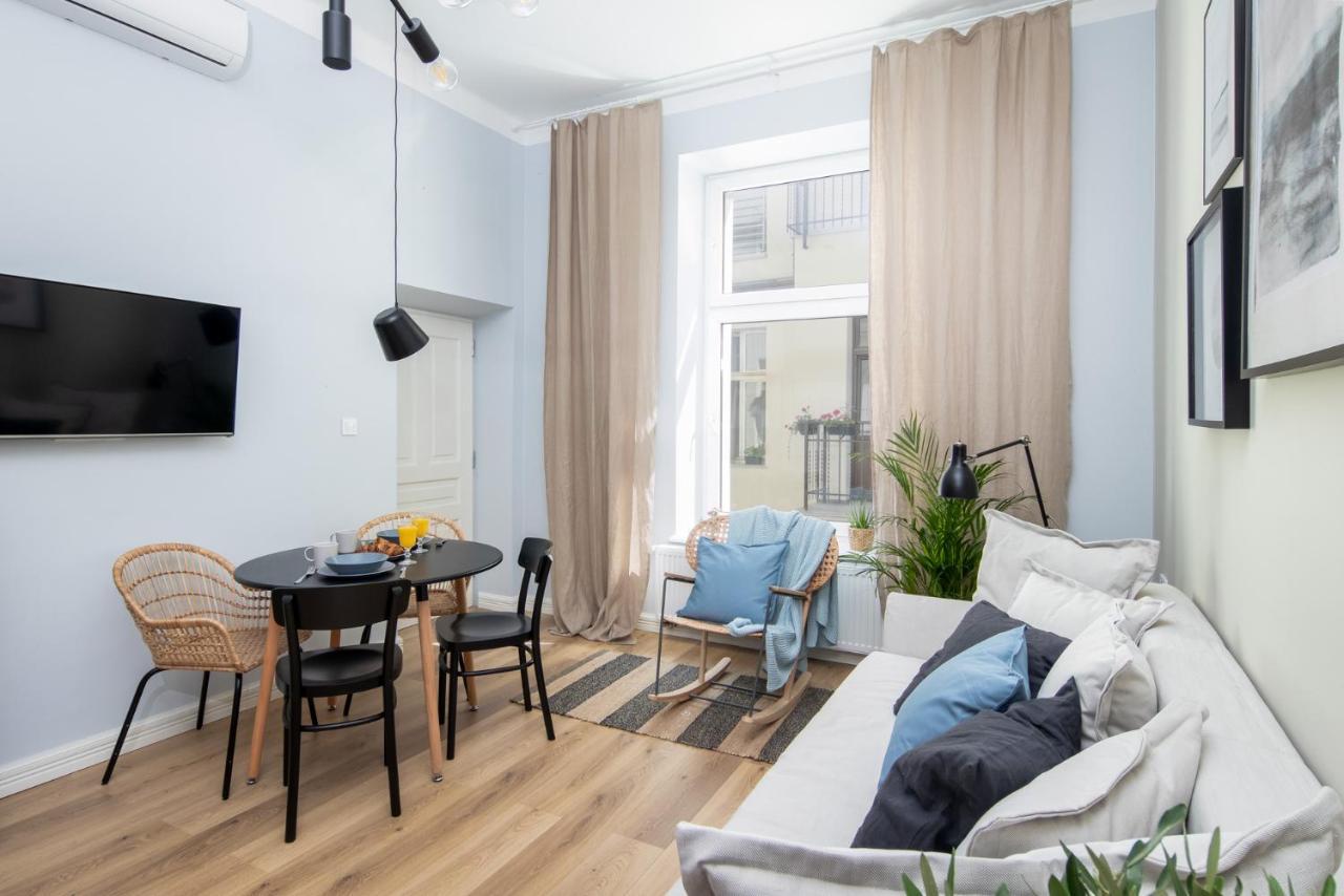 Barbacan Suites - Old Town Apartments - By Upstairs Krasków Εξωτερικό φωτογραφία