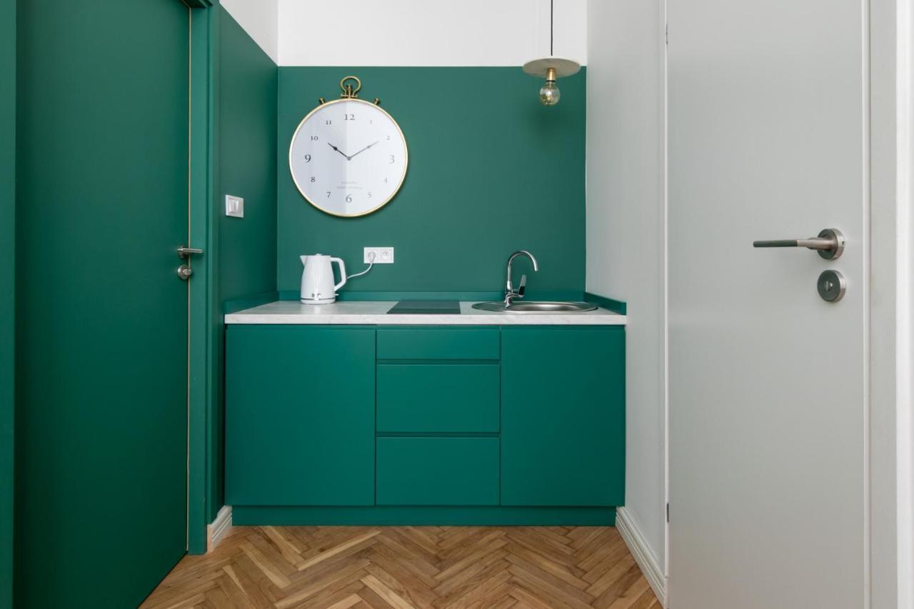 Barbacan Suites - Old Town Apartments - By Upstairs Krasków Εξωτερικό φωτογραφία