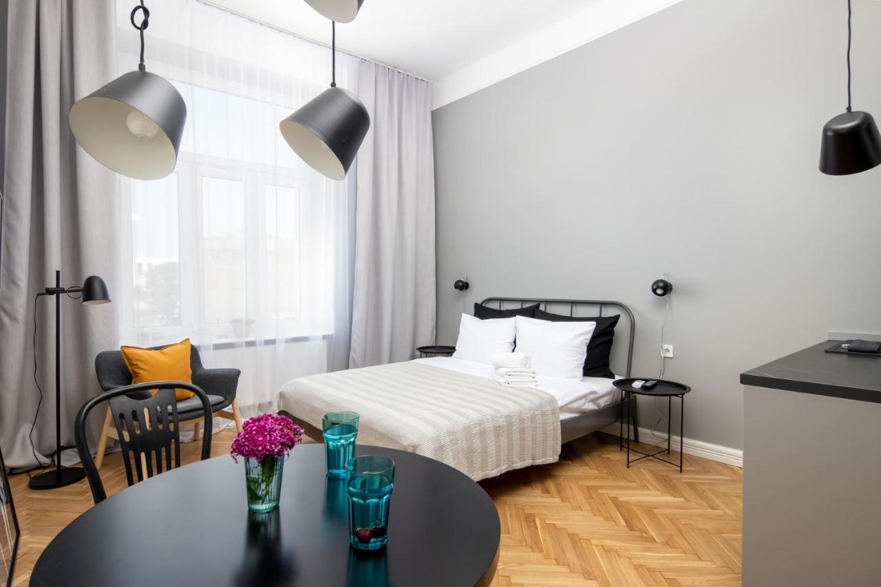 Barbacan Suites - Old Town Apartments - By Upstairs Krasków Εξωτερικό φωτογραφία